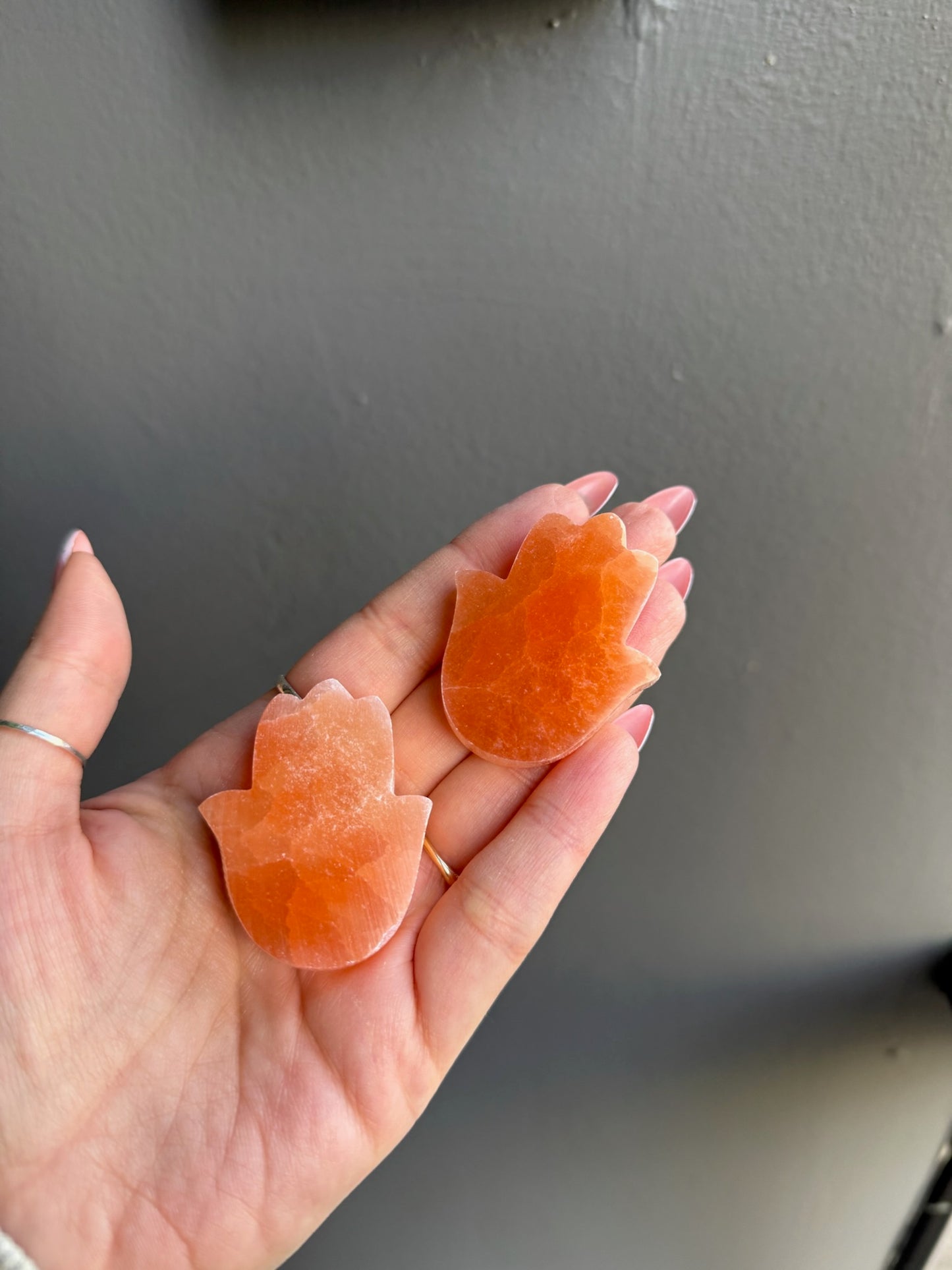 1.5-Inch Peach Selenite Hamsa – Crystal for Protection & Healing