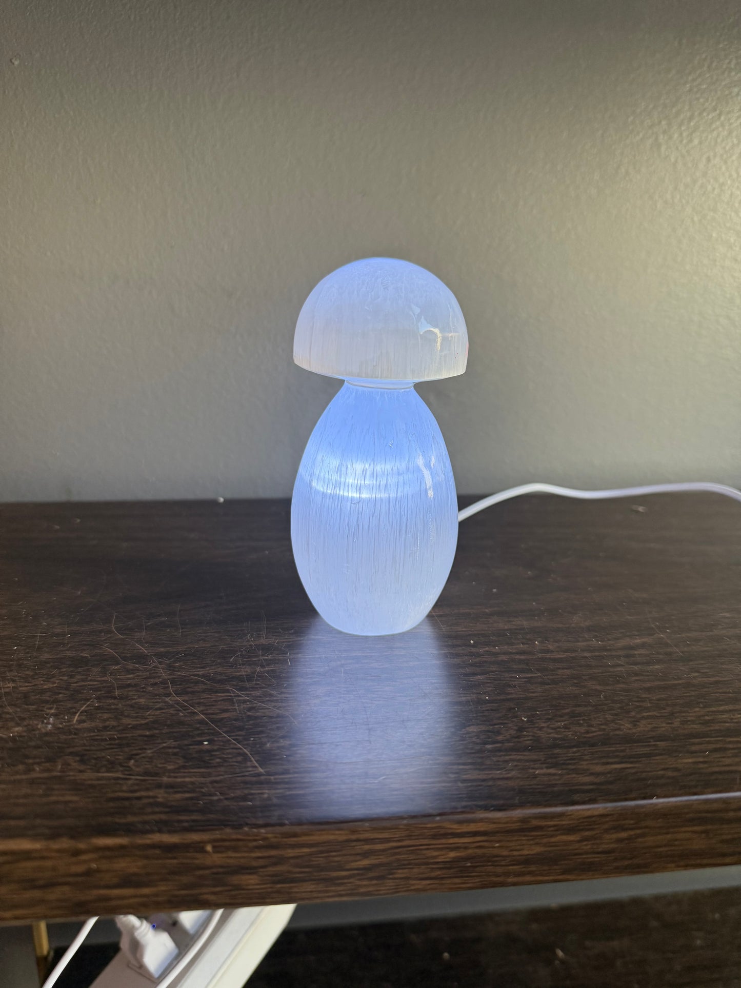 Selenite Mushroom Lamp 4.5 in. x 2 in.